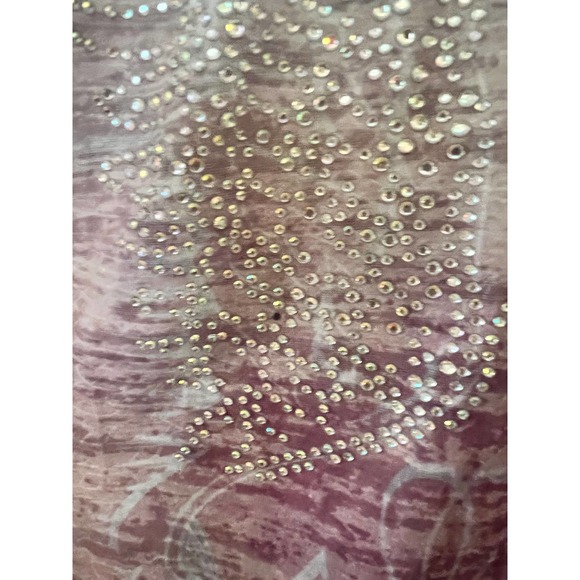 MAURICES Pink and White Burnout Style T Shirt w/rhinestone detail (Size M) - Picture 9 of 10